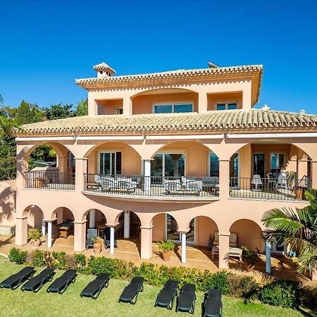 Beachside Villa With Panoramic Sea Views Benalmádena Exteriér fotografie