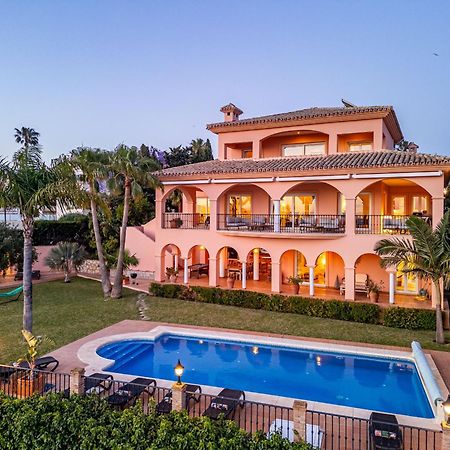 Beachside Villa With Panoramic Sea Views Benalmádena Exteriér fotografie
