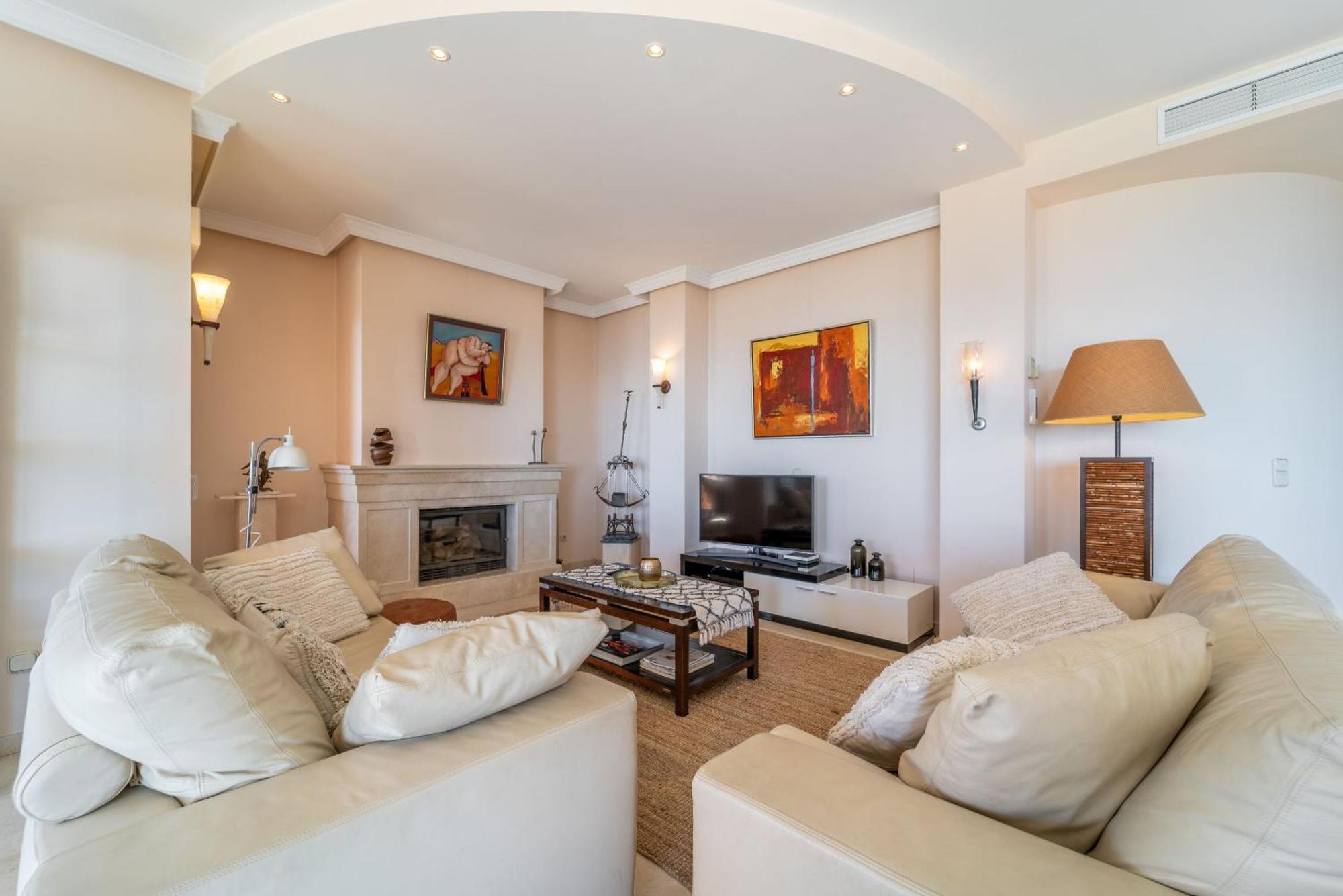 Beachside Villa With Panoramic Sea Views Benalmádena Exteriér fotografie