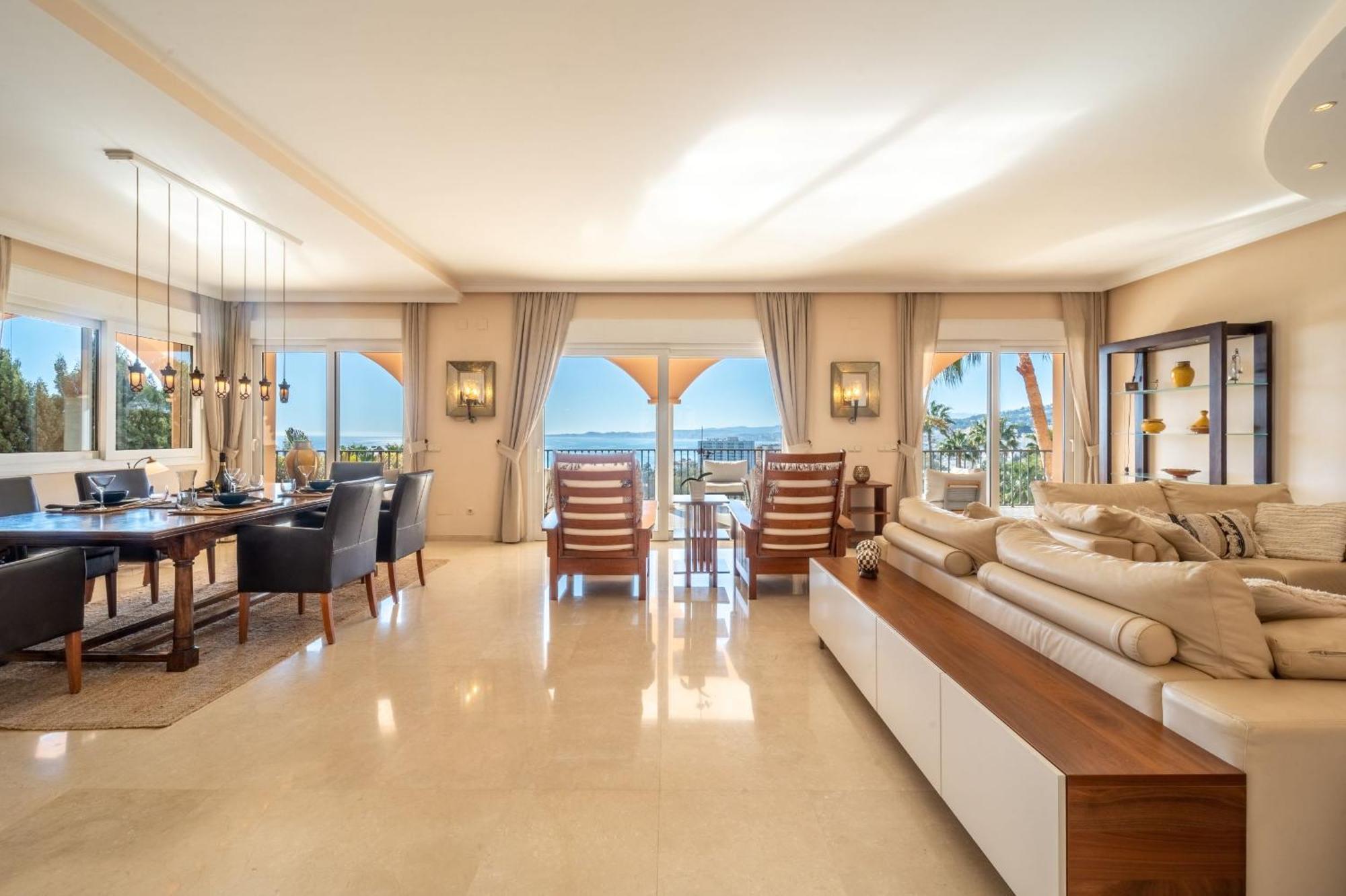 Beachside Villa With Panoramic Sea Views Benalmádena Exteriér fotografie