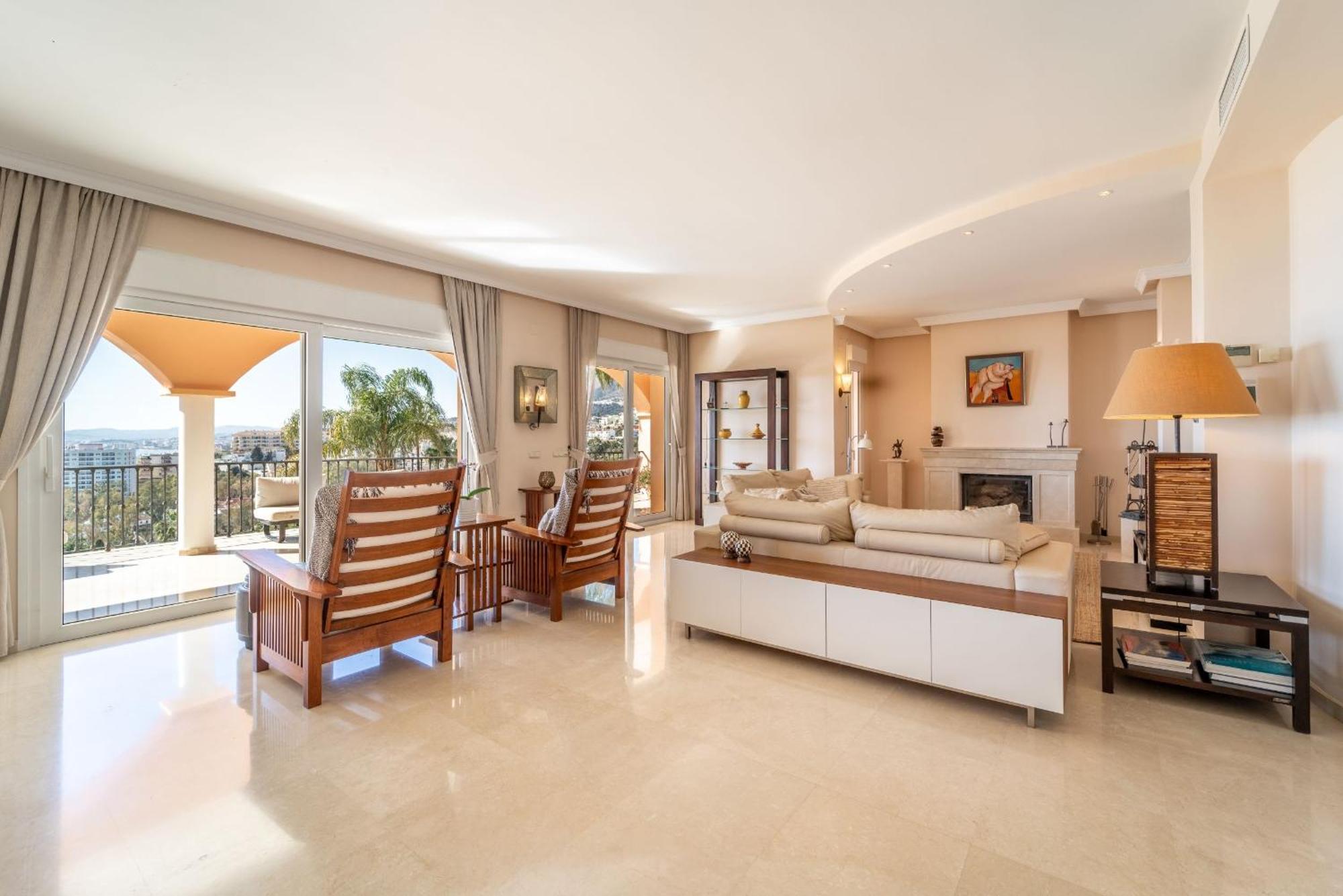Beachside Villa With Panoramic Sea Views Benalmádena Exteriér fotografie