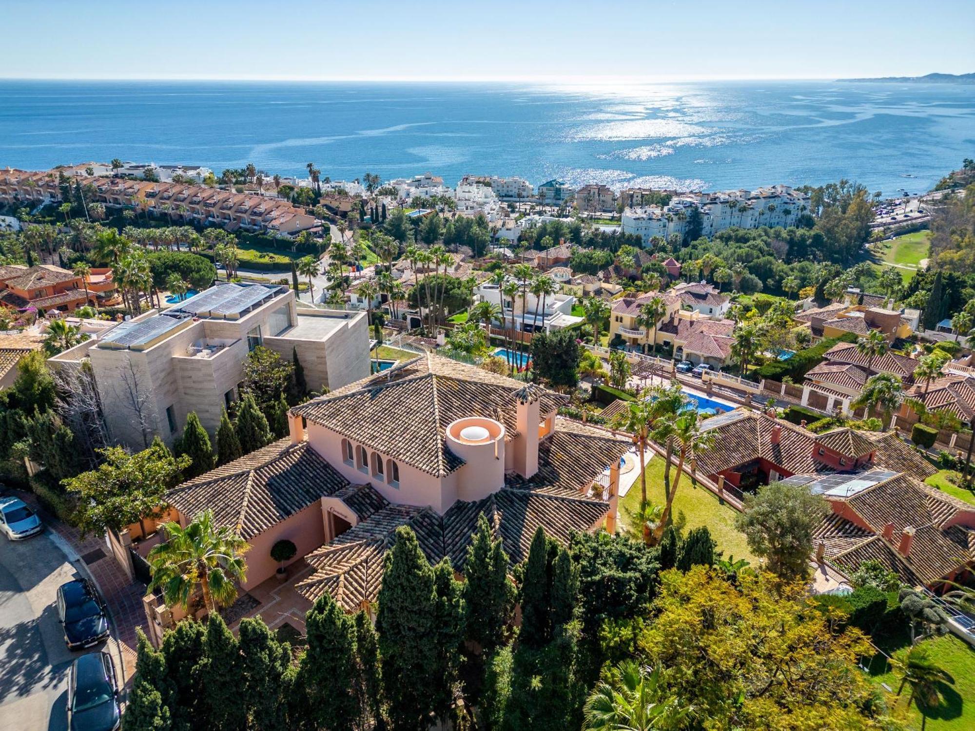 Beachside Villa With Panoramic Sea Views Benalmádena Exteriér fotografie