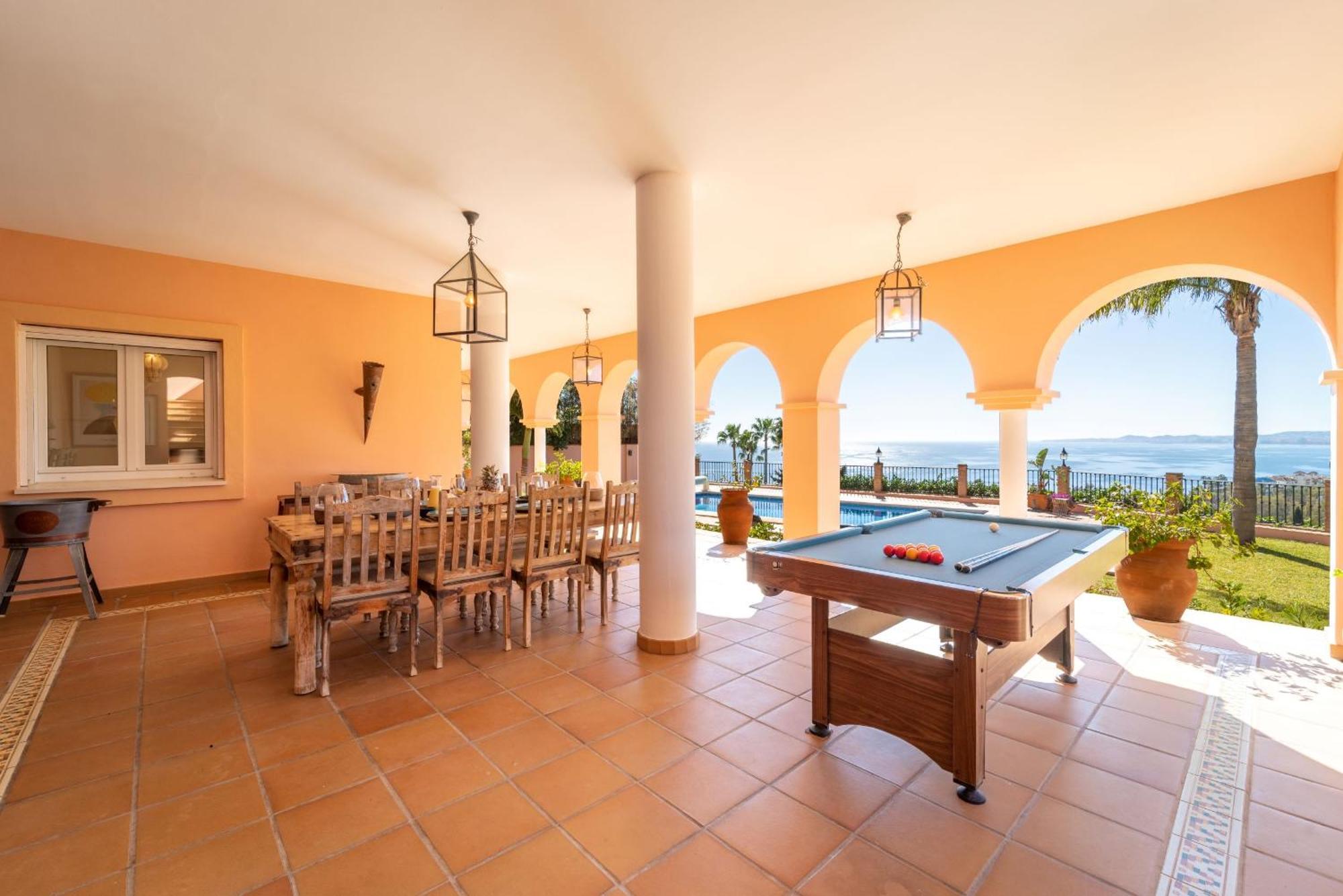 Beachside Villa With Panoramic Sea Views Benalmádena Exteriér fotografie