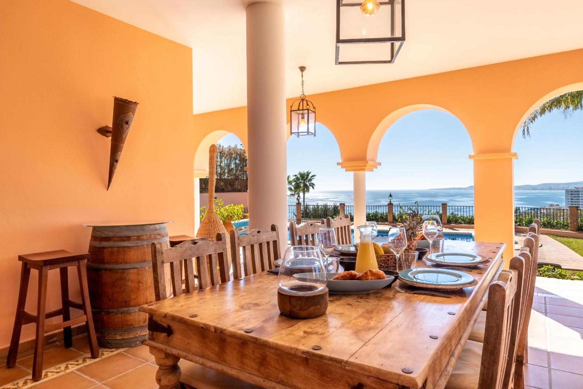 Beachside Villa With Panoramic Sea Views Benalmádena Exteriér fotografie