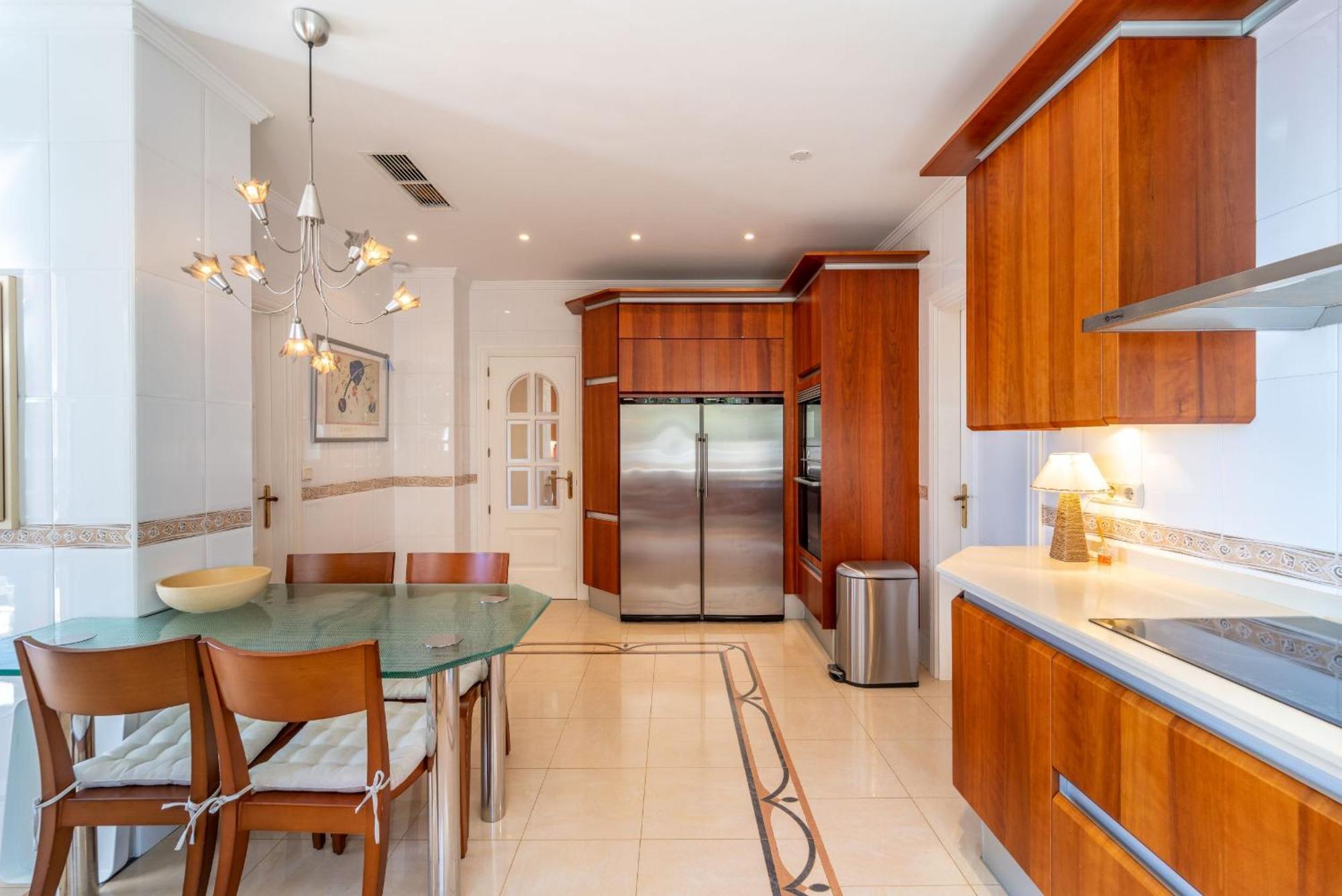 Beachside Villa With Panoramic Sea Views Benalmádena Exteriér fotografie