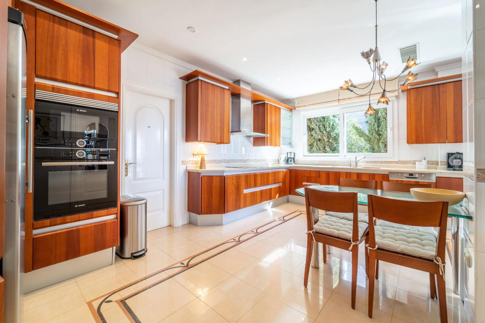 Beachside Villa With Panoramic Sea Views Benalmádena Exteriér fotografie