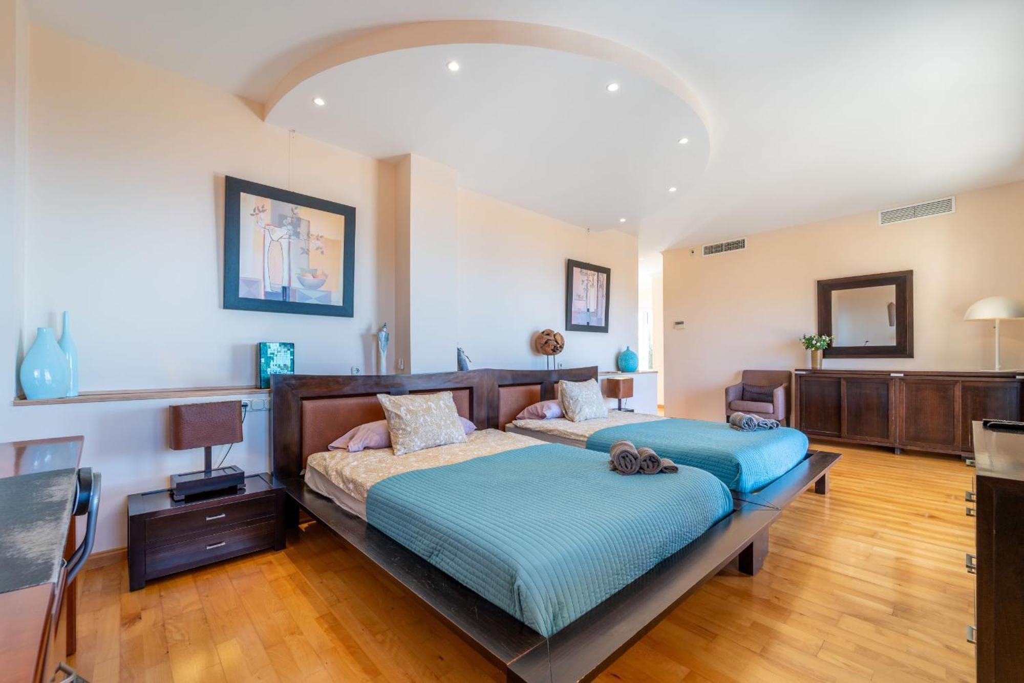 Beachside Villa With Panoramic Sea Views Benalmádena Exteriér fotografie